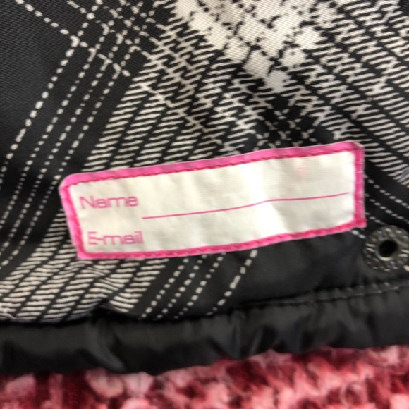 Girl’s Weatherproof Puffer Vest - Picture 5 of 6